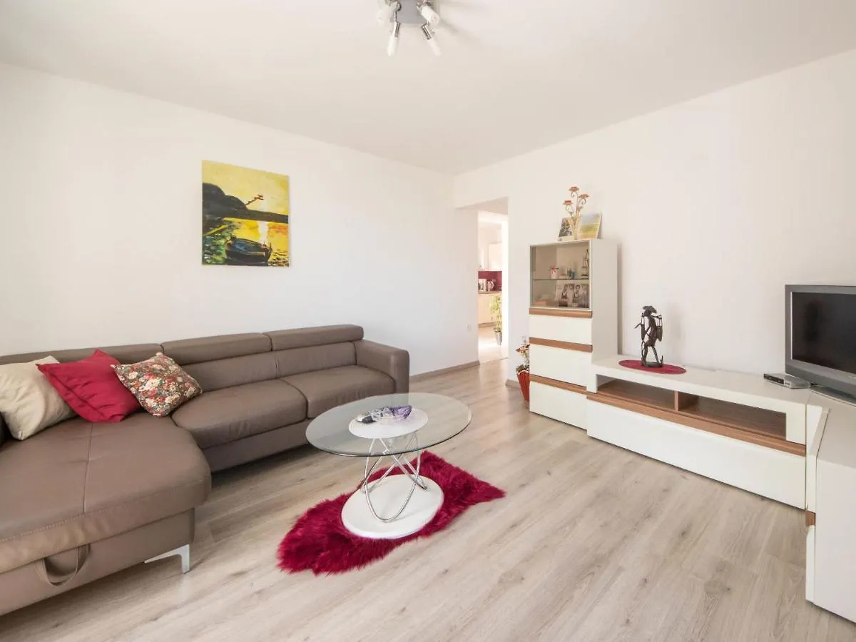 Apartment Nada By Interhome Lovran
